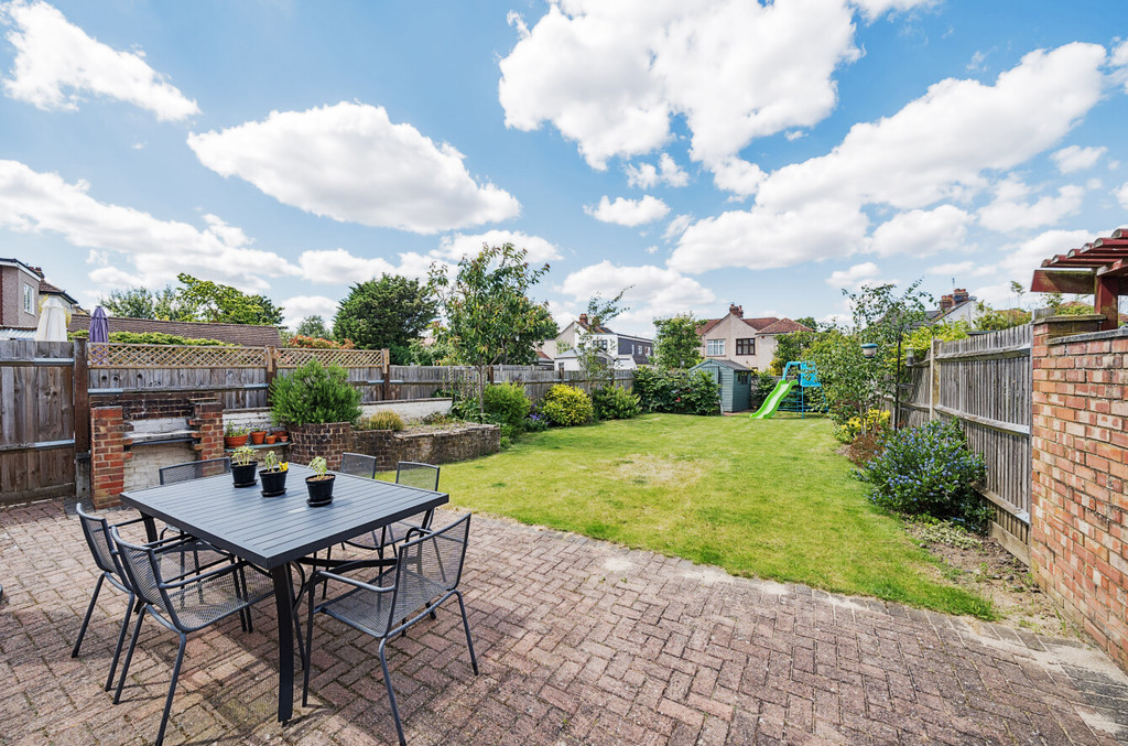 4 bed semi-detached house for sale in Burnt Oak Lane, Sidcup  - Property Image 14