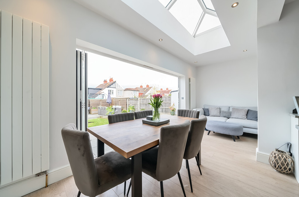 4 bed semi-detached house for sale in Chatsworth Avenue, Sidcup  - Property Image 9