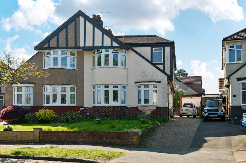4 bed semi-detached house for sale in Collindale Avenue, Sidcup, DA15 9DW - Property Image 1