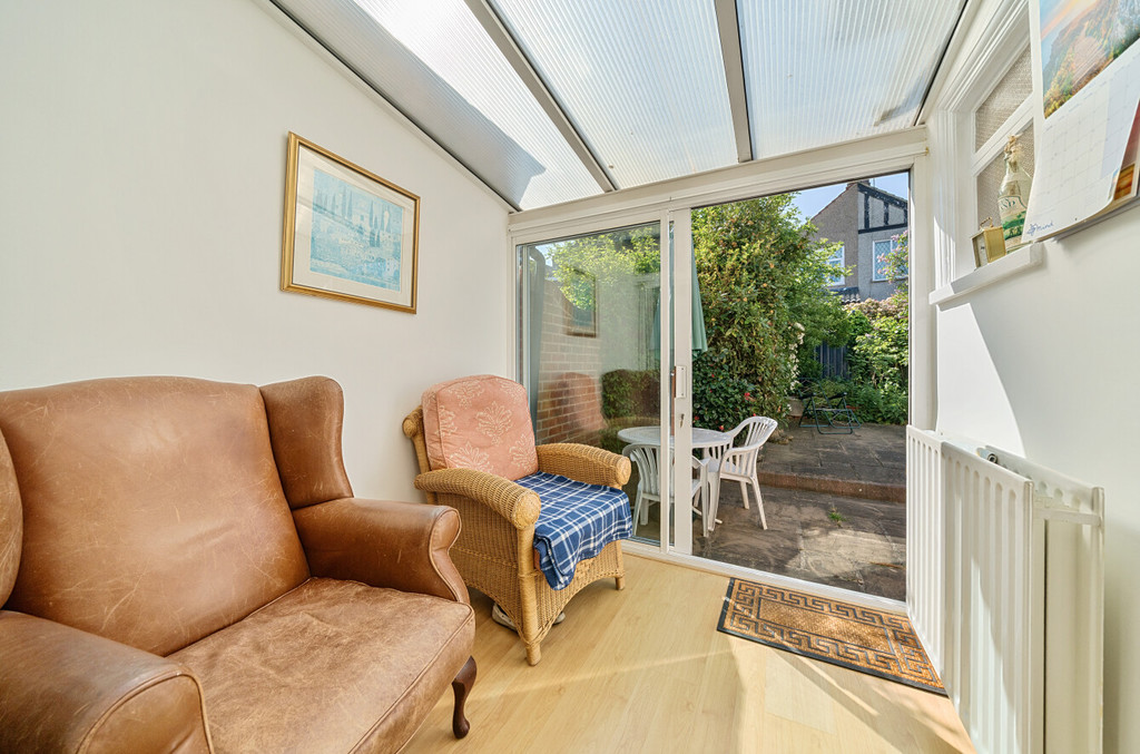 4 bed semi-detached house for sale in Collindale Avenue, Sidcup, DA15 9DW  - Property Image 4