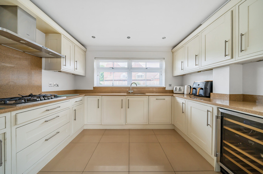 4 bed detached house for sale in Marrabon Close, Sidcup  - Property Image 16