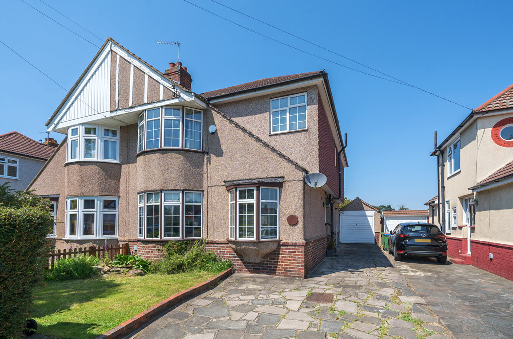 5 bed semi-detached house for sale in Hurst Road, Sidcup  - Property Image 1