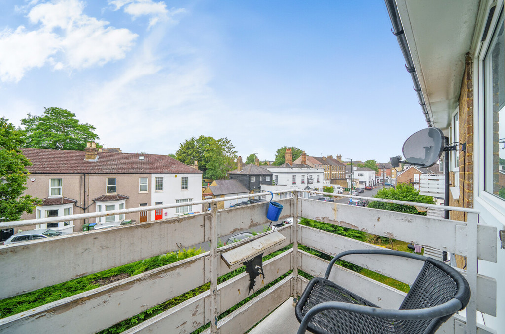 2 bed flat for sale in Hatherley Crescent, Sidcup  - Property Image 7