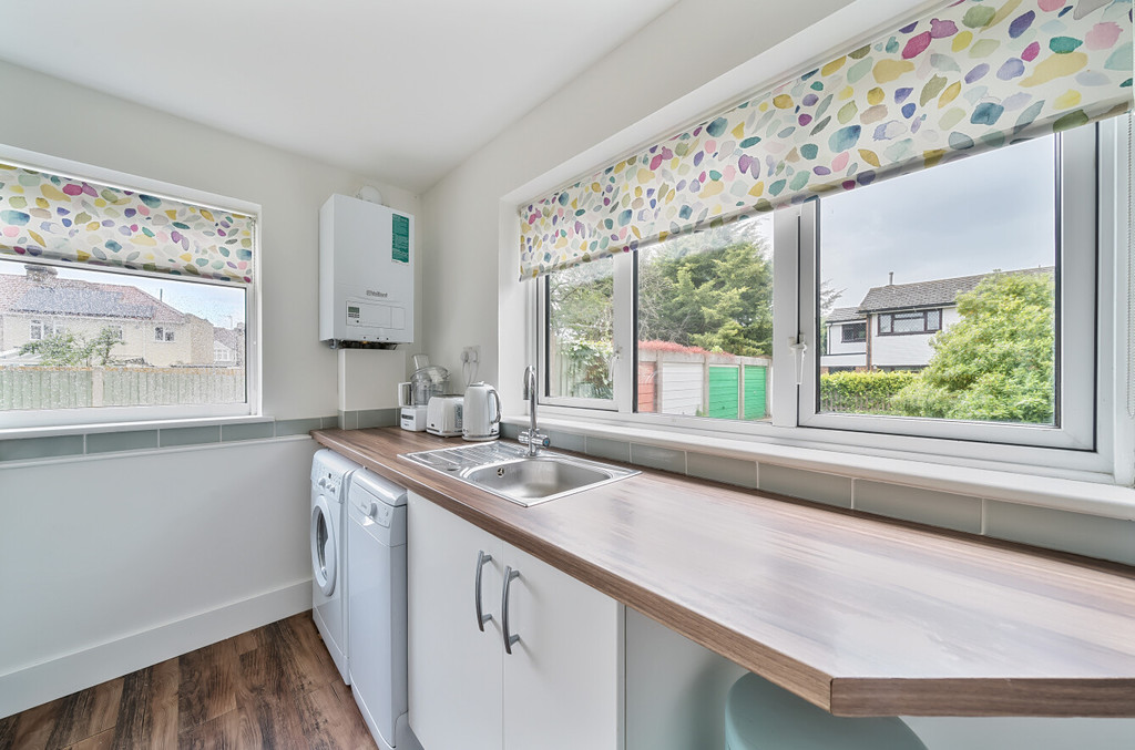 2 bed ground floor maisonette for sale in Bursdon Close, Sidcup  - Property Image 11