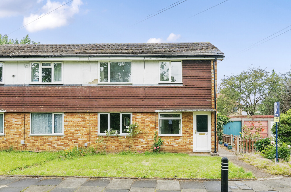 2 bed ground floor maisonette for sale in Bursdon Close, Sidcup  - Property Image 1