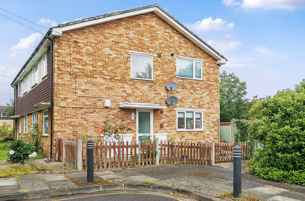 2 bed ground floor maisonette for sale in Bursdon Close, Sidcup  - Property Image 8