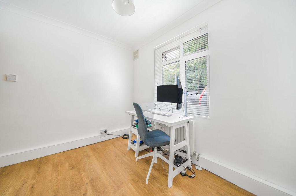 2 bed ground floor maisonette for sale in Blenheim Court, Sidcup  - Property Image 5