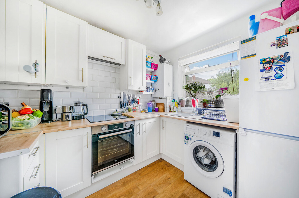 2 bed ground floor maisonette for sale in Blenheim Court, Sidcup  - Property Image 9