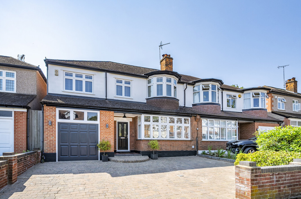 5 bed semi-detached house for sale in Selborne Road, Sidcup  - Property Image 1