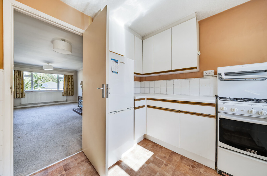 2 bed maisonette for sale in Old Farm Road East, Sidcup  - Property Image 10