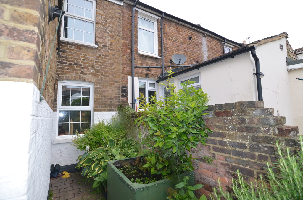 2 bed terraced house to rent in Peel Street, Maidstone  - Property Image 16