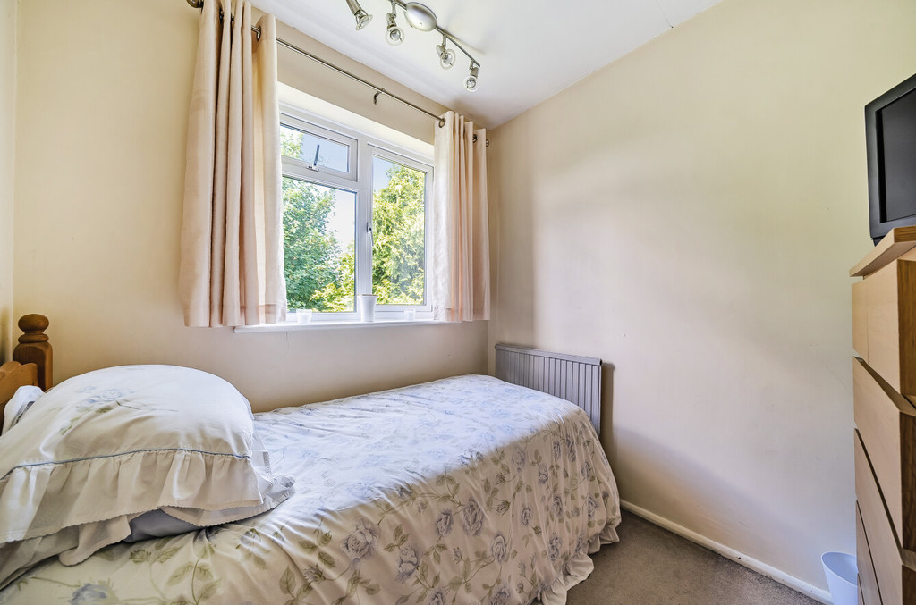 3 bed semi-detached house for sale in Parsonage Lane, Sidcup  - Property Image 8