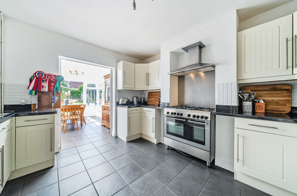 3 bed semi-detached house for sale in Parsonage Lane, Sidcup  - Property Image 3