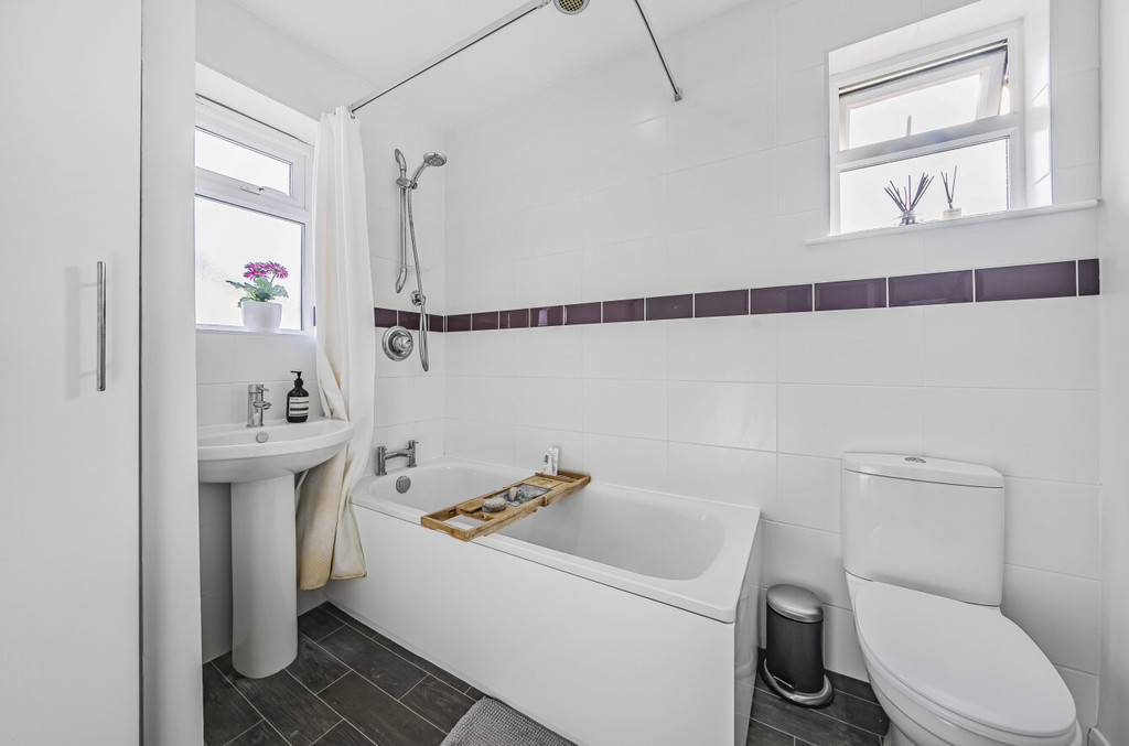 3 bed semi-detached house for sale in Cathcart Drive, Orpington  - Property Image 11