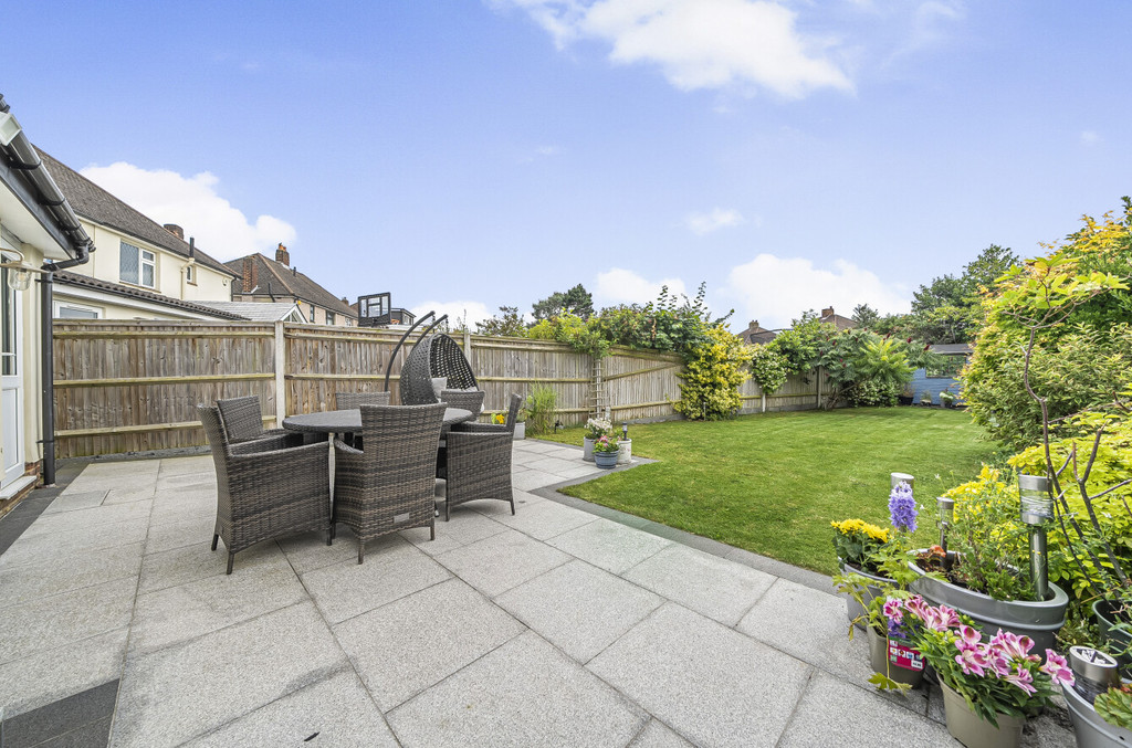 3 bed semi-detached house for sale in Cathcart Drive, Orpington  - Property Image 12