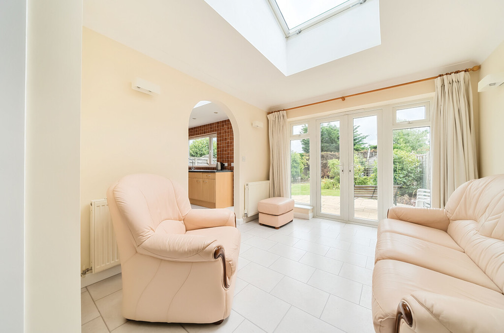 4 bed semi-detached house for sale in Lewis Road, Sidcup  - Property Image 3