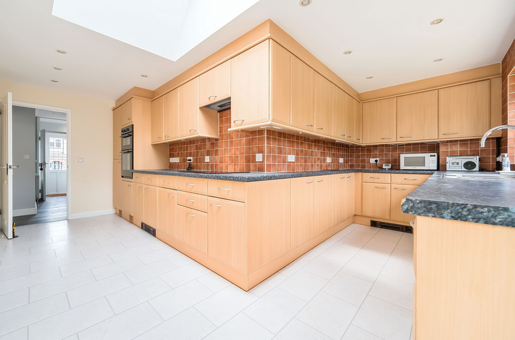 4 bed semi-detached house for sale in Lewis Road, Sidcup  - Property Image 5