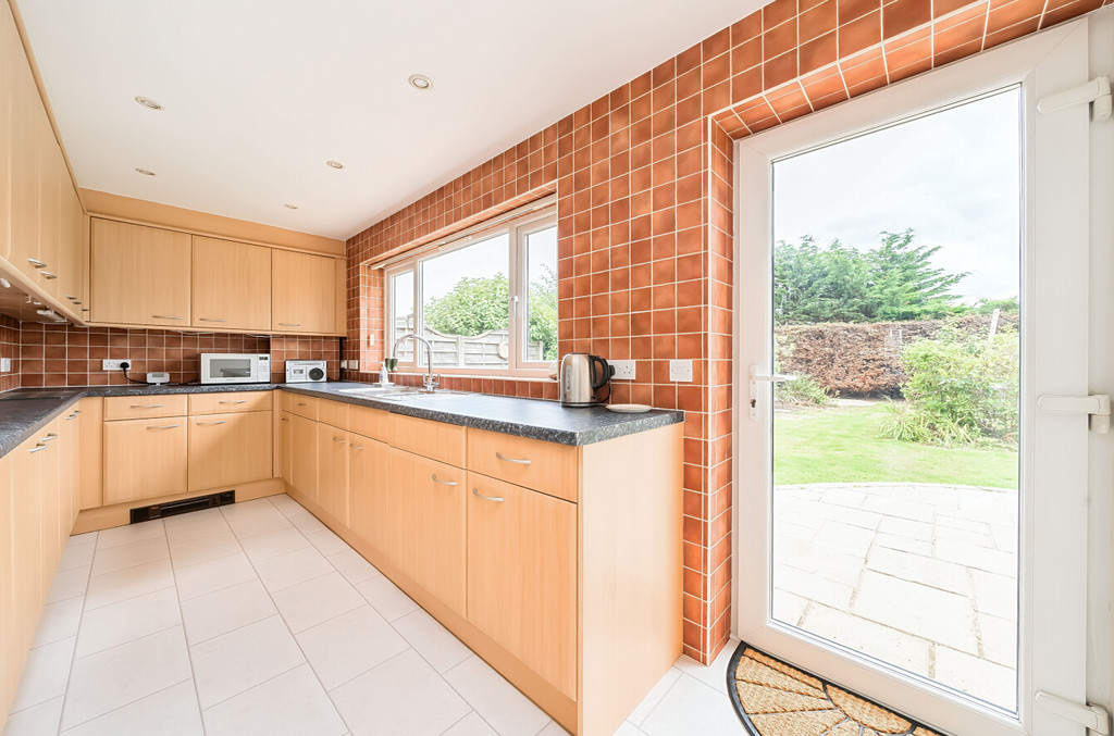 4 bed semi-detached house for sale in Lewis Road, Sidcup  - Property Image 6