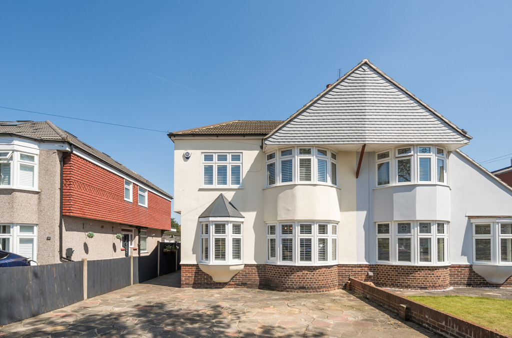 5 bed semi-detached house for sale in Chaucer Road, Sidcup  - Property Image 1