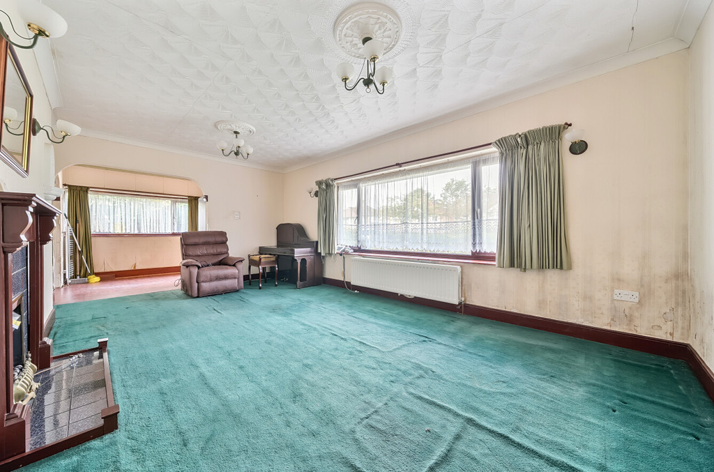 3 bed detached bungalow for sale in Willersley Avenue, Sidcup  - Property Image 2