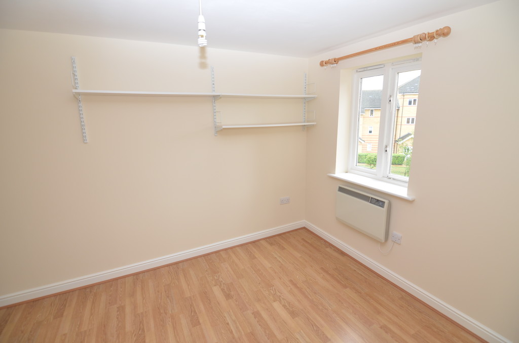 2 bed apartment to rent in Stanley Close, London  - Property Image 9