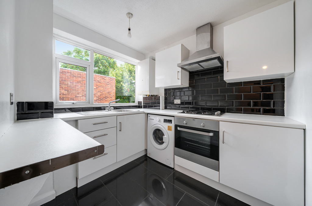 2 bed flat for sale in Chislehurst Road, Sidcup  - Property Image 3