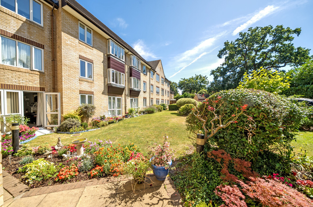 2 bed ground floor flat for sale in Lansdown Road, Sidcup  - Property Image 13