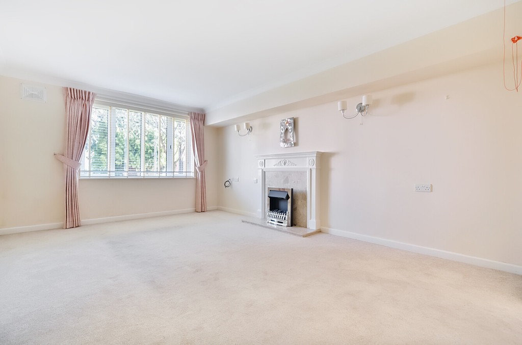 2 bed ground floor flat for sale in Lansdown Road, Sidcup  - Property Image 2