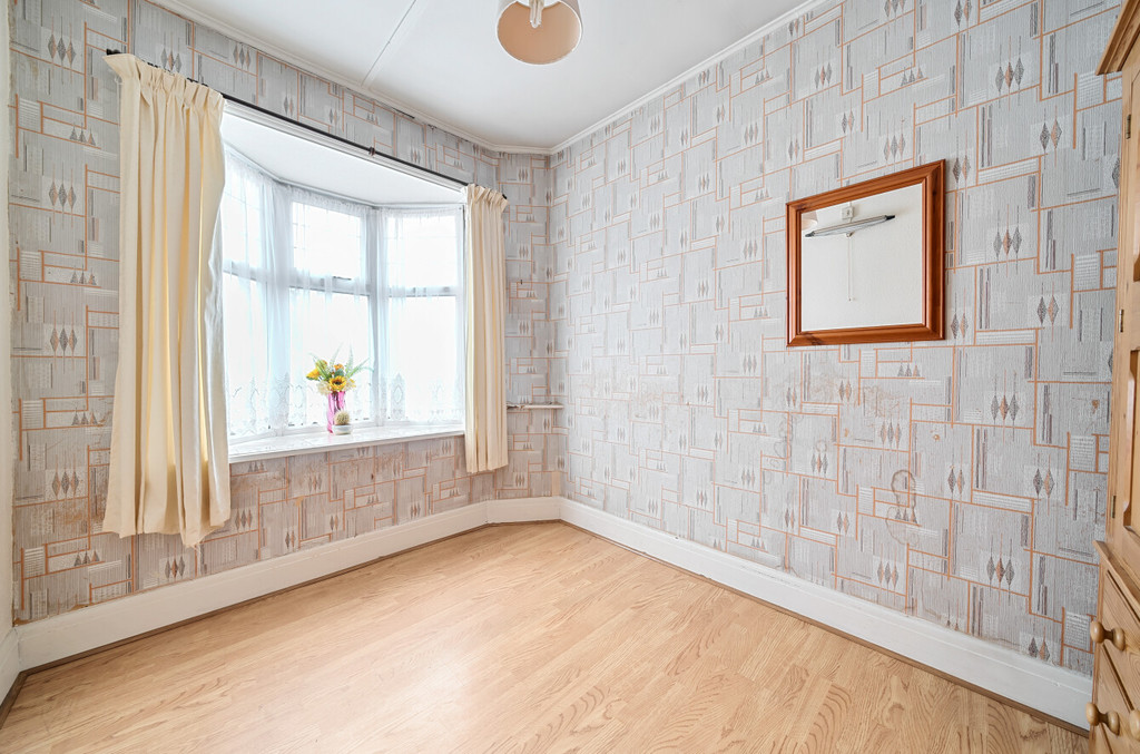 3 bed semi-detached house for sale in Montrose Avenue, Sidcup  - Property Image 11