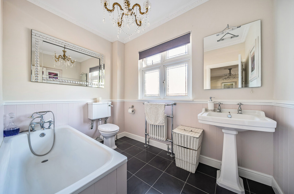 5 bed semi-detached house for sale in Cavendish Avenue, Sidcup  - Property Image 12