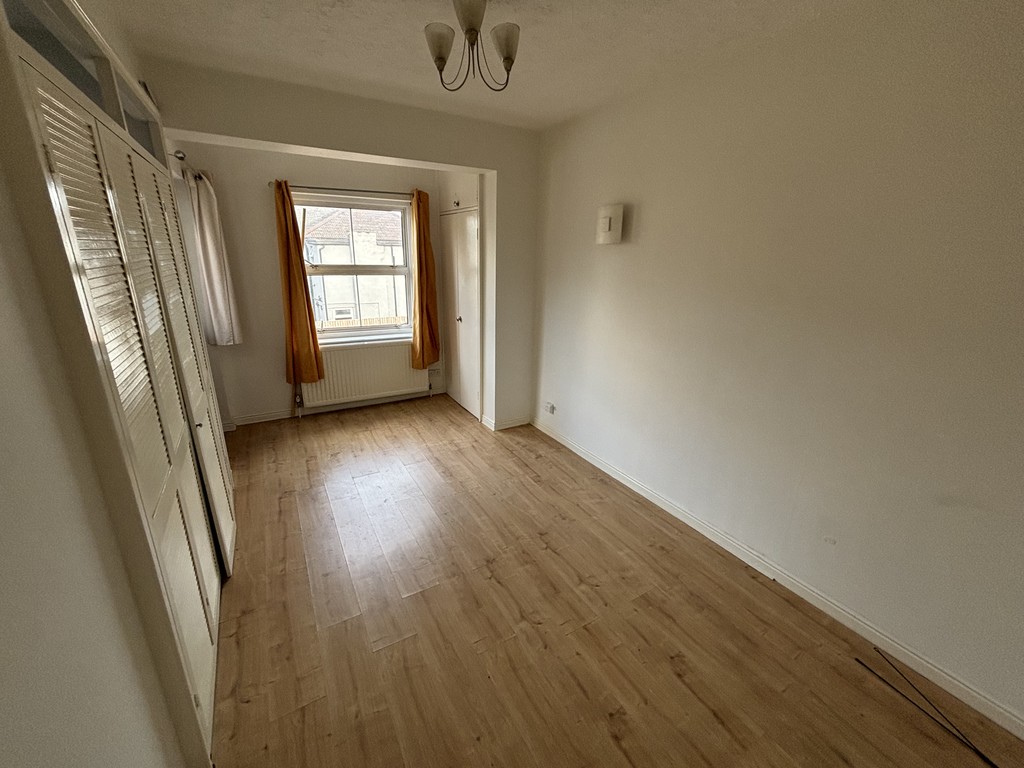 1 bed flat to rent in Darnley Road, Gravesend  - Property Image 3