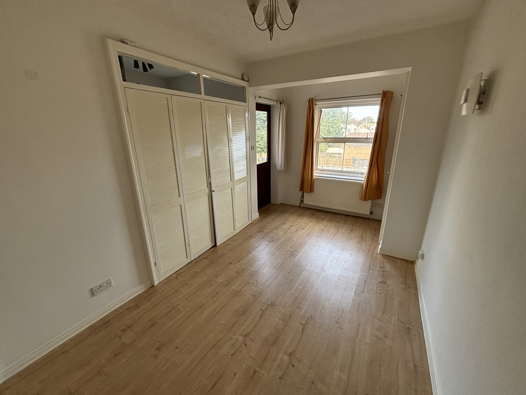 1 bed flat to rent in Darnley Road, Gravesend  - Property Image 2