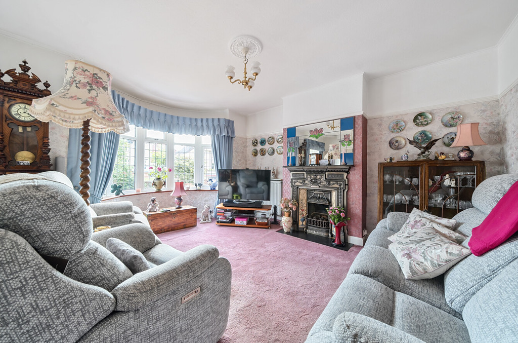 4 bed semi-detached house for sale in Hurst Road, Sidcup  - Property Image 2