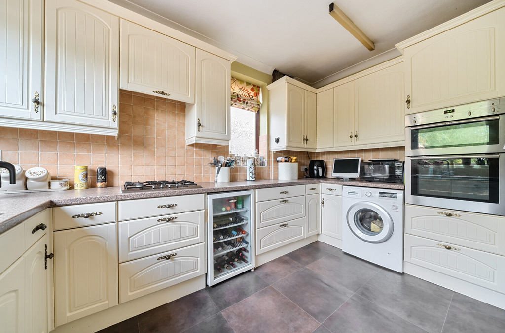 4 bed semi-detached house for sale in Hurst Road, Sidcup  - Property Image 5