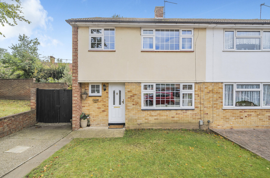 3 bed semi-detached house for sale in Gattons Way, Sidcup  - Property Image 1