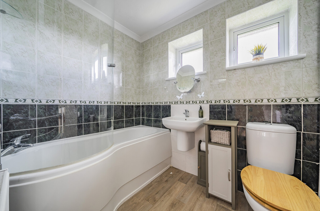 3 bed semi-detached house for sale in Gattons Way, Sidcup  - Property Image 11