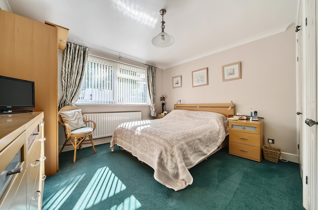 2 bed flat for sale in The Park, Sidcup  - Property Image 5