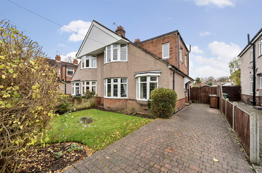 4 bed semi-detached house for sale in Burnt Oak Lane, Sidcup  - Property Image 1