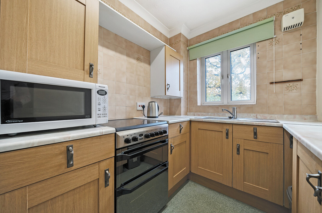 2 bed flat for sale in Lansdown Road, Sidcup  - Property Image 3