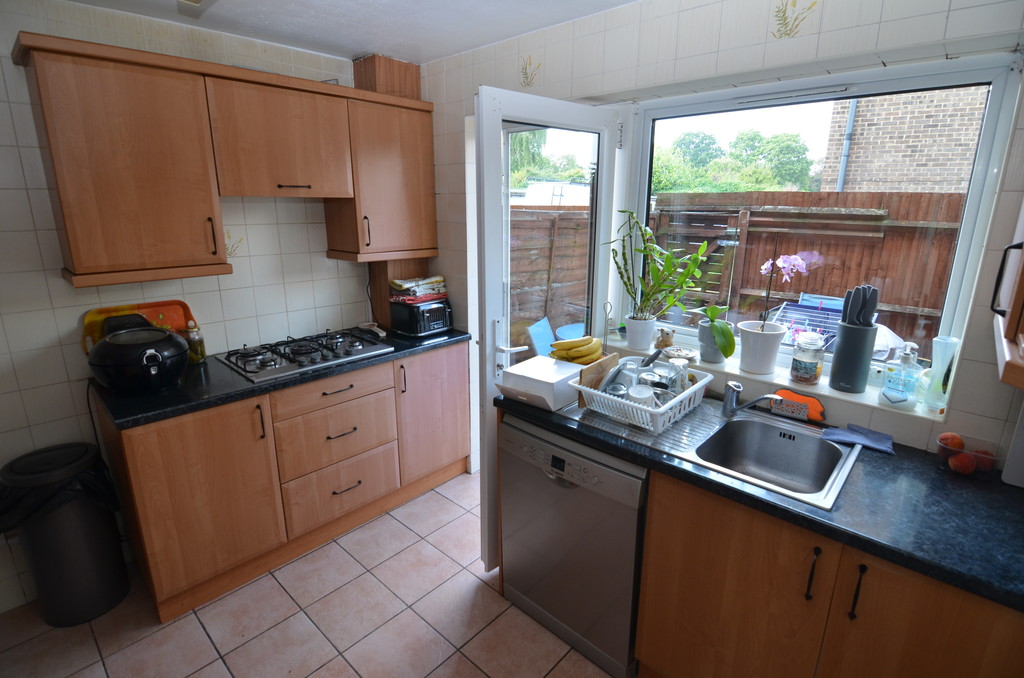 2 bed ground floor flat to rent in Station Road, Sidcup  - Property Image 3