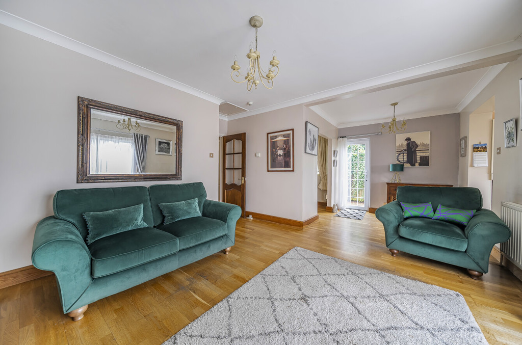 3 bed semi-detached bungalow for sale in Longmead Drive, Sidcup  - Property Image 3