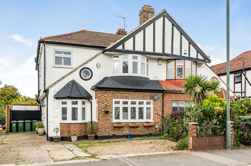 5 bed semi-detached house for sale in Faraday Avenue, Sidcup  - Property Image 1