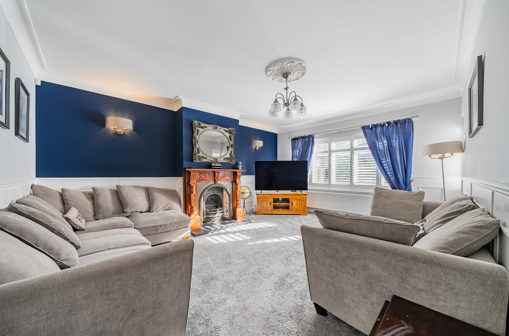 5 bed semi-detached house for sale in Faraday Avenue, Sidcup  - Property Image 2