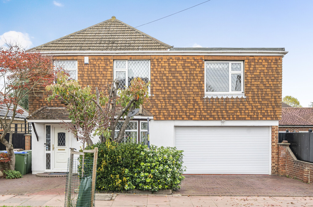 5 bed detached house for sale in Old Farm Avenue, Sidcup  - Property Image 1