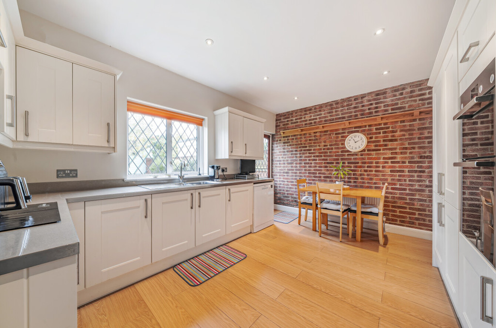 5 bed detached house for sale in Old Farm Avenue, Sidcup  - Property Image 4