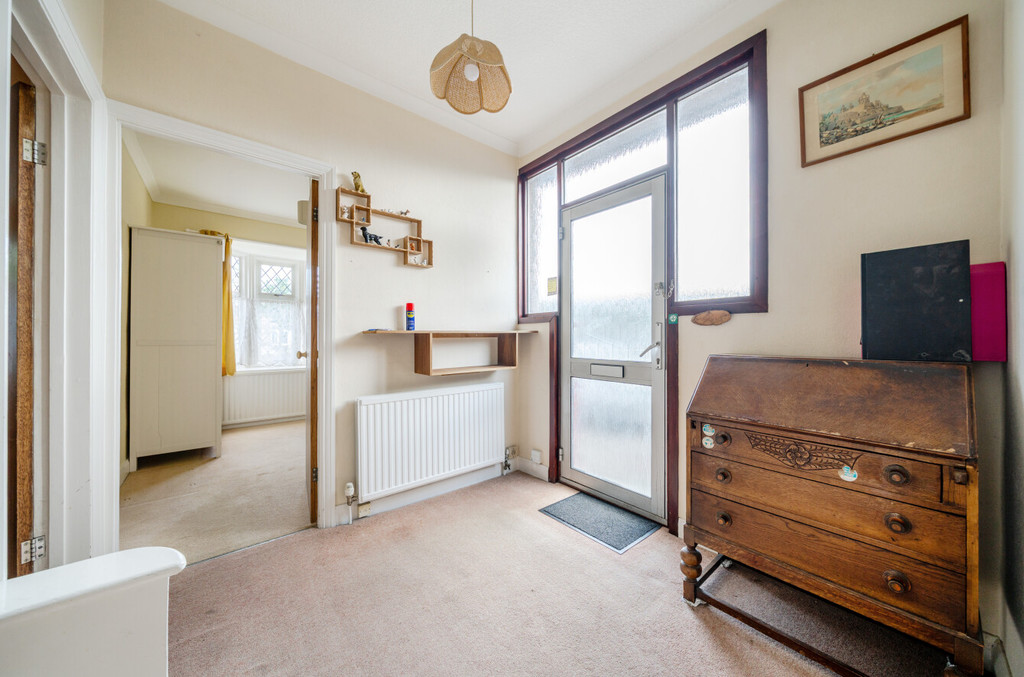 4 bed semi-detached house for sale in York Avenue, Sidcup, DA15 7LJ  - Property Image 6
