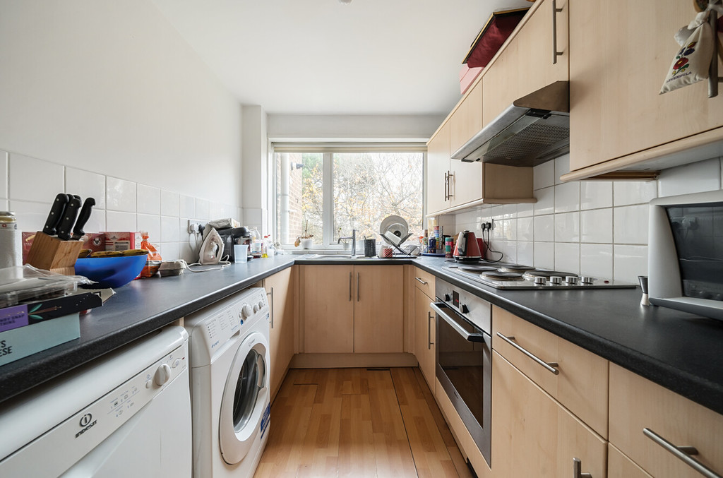 2 bed flat for sale in Chislehurst Road, Sidcup  - Property Image 3