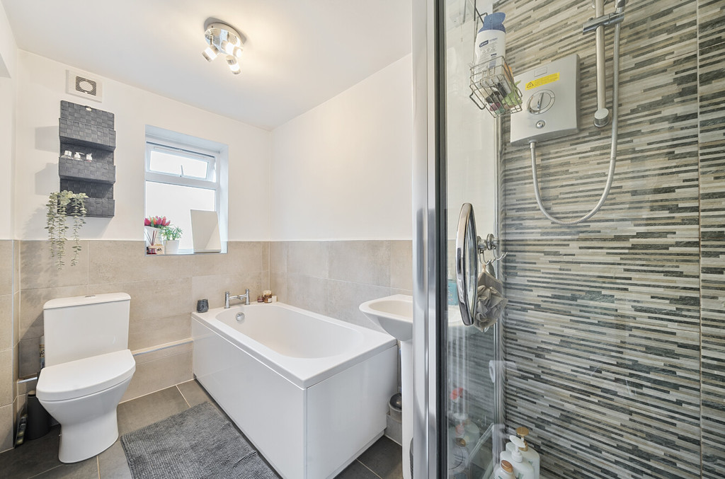 2 bed ground floor maisonette for sale in St Andrews Road, Sidcup  - Property Image 6