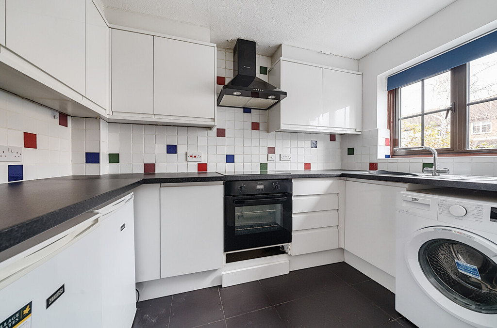 2 bed terraced house for sale in Baytree Close, Sidcup  - Property Image 3