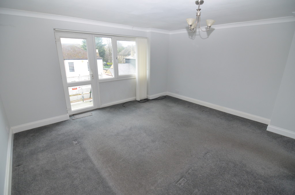 2 bed flat to rent in Hatherley Crescent, Sidcup  - Property Image 7